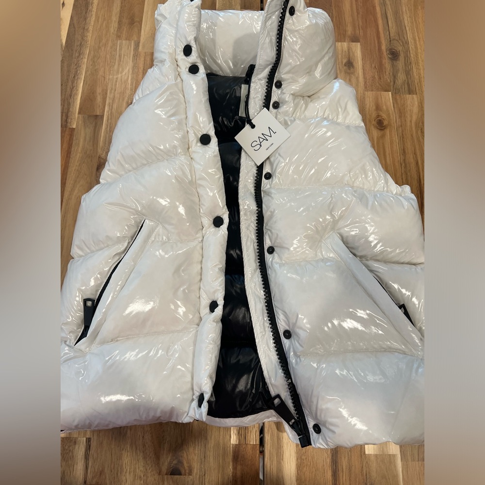 SAM. New York vest nwt